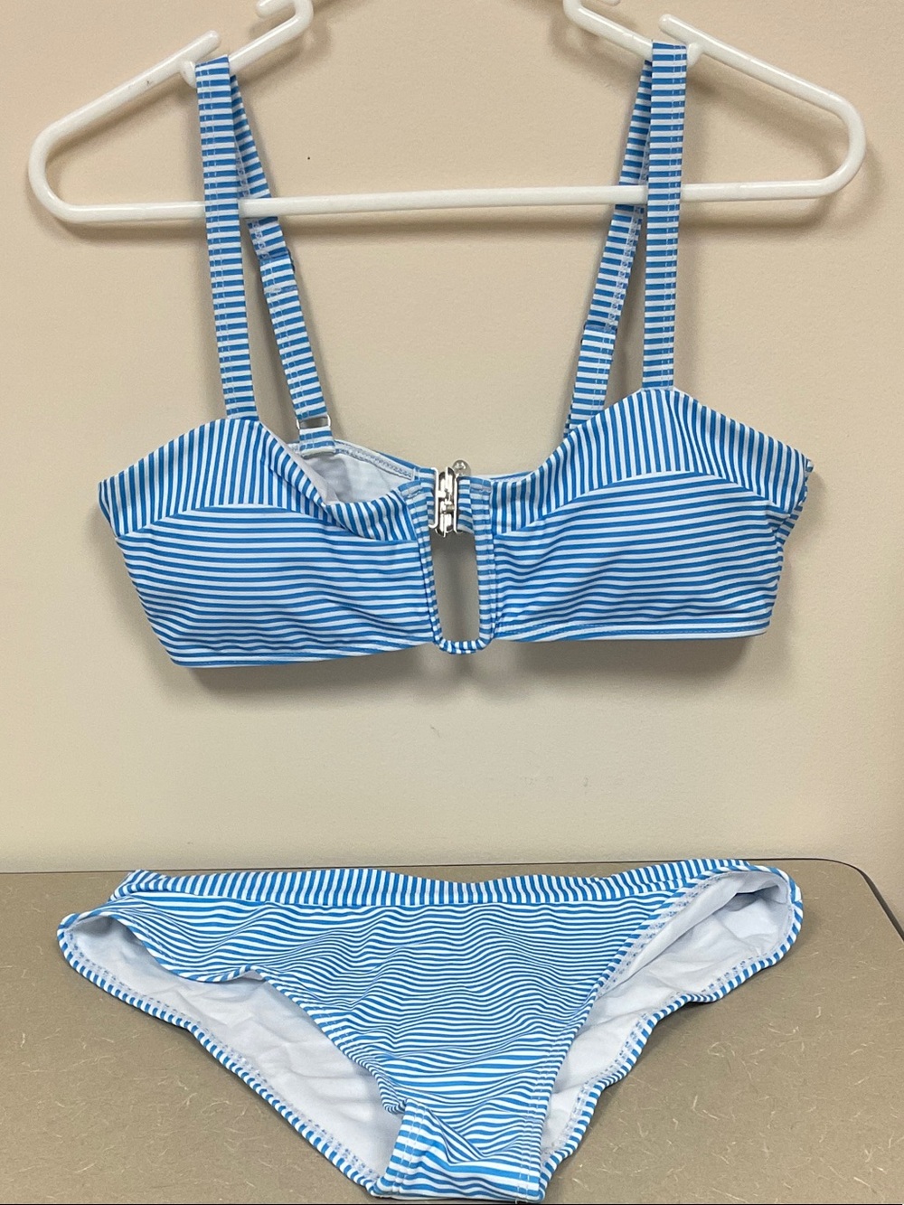 Blue Striped Women’s Bikini Set - Pull-Front Top & Bottom NWOT. Size Large